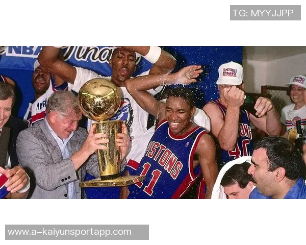 NBA官方送上真挚祝福庆祝火箭球员泰特30岁生日快乐盛典